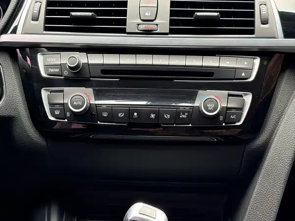 BMW 3 Series 2016