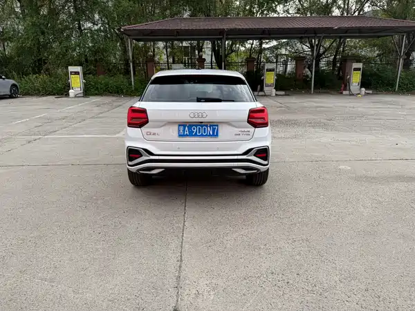 Audi Q2L 2022