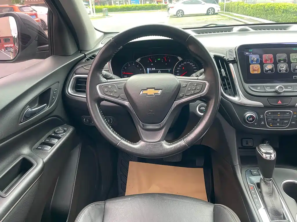 Chevrolet Equinox 2019 — фото 15