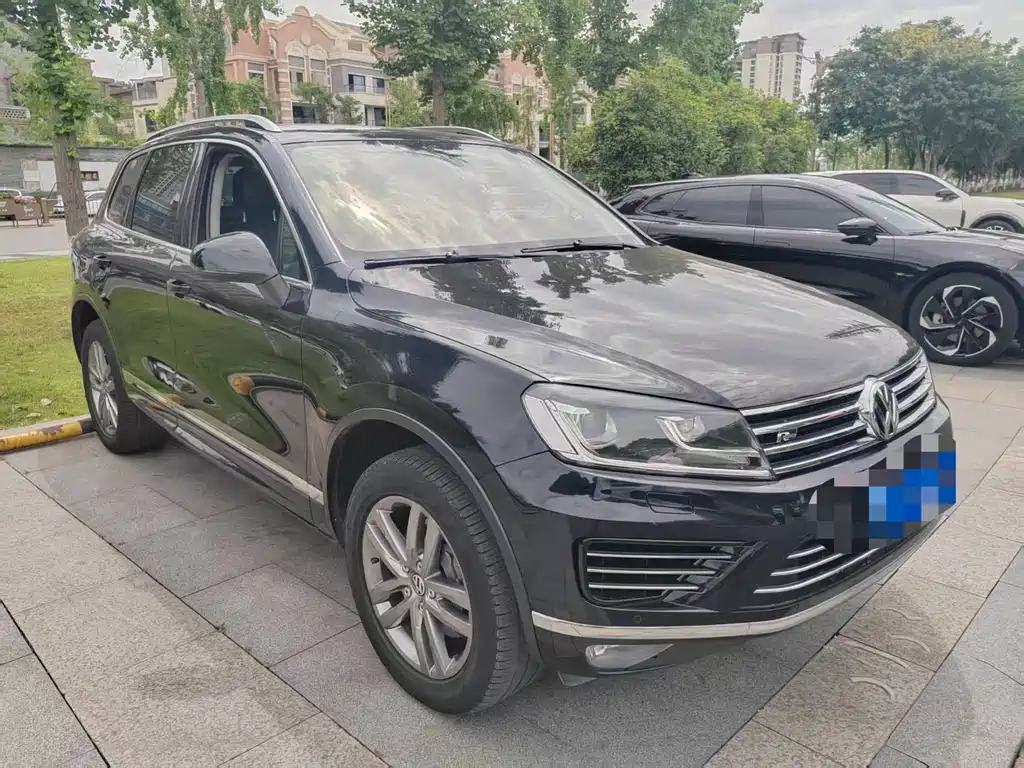 Volkswagen Touareg 2017 — фото 2