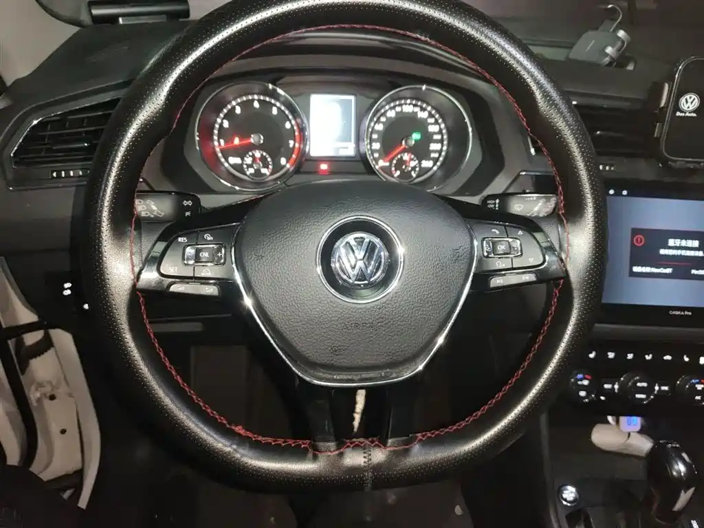 Volkswagen Tiguan L 2018 — фото 3