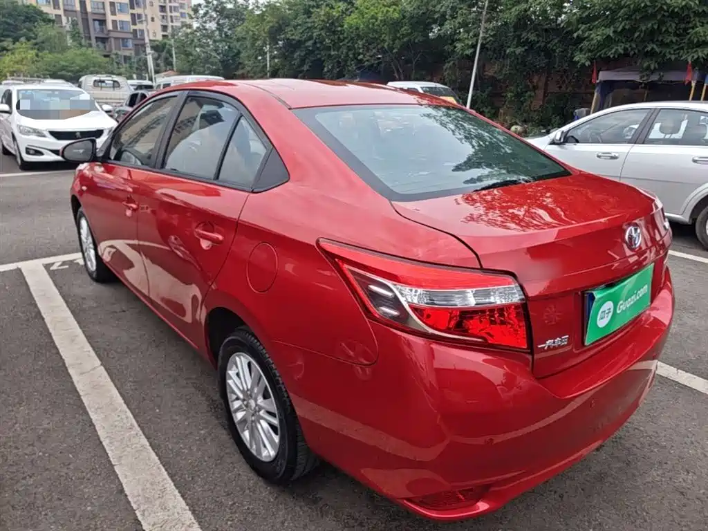 Toyota Vios 2015 — фото 5