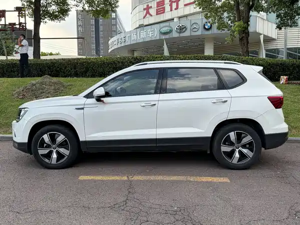 Volkswagen Tharu 2021