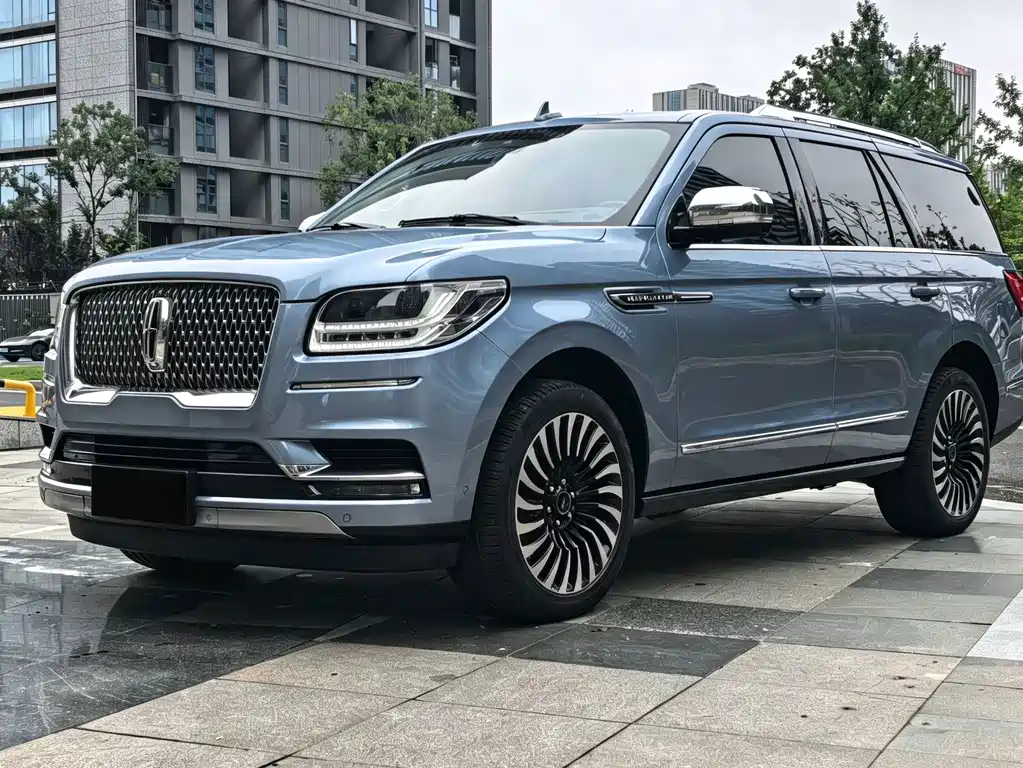Lincoln Navigator 2021 — фото 1