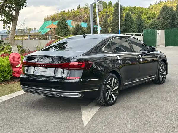 Volkswagen Passat 2023