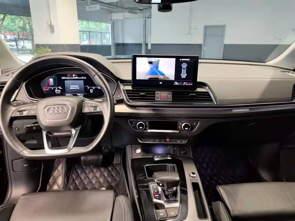 Audi Q5L 2022 — фото 13