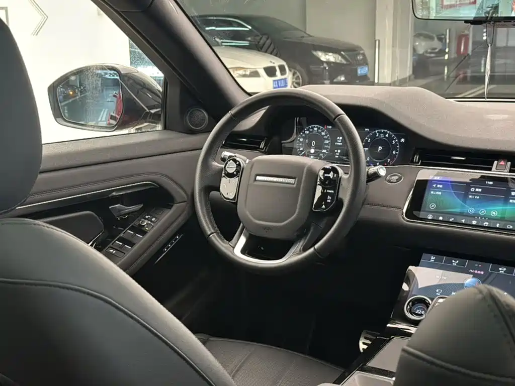 Land Rover Range Rover Evoque 2020 — фото 20