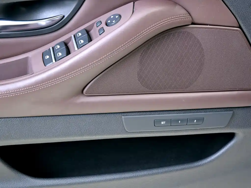 BMW 5 Series 2014 — фото 18