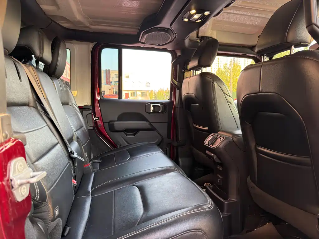 Jeep Wrangler PHEV 2021 — фото 13