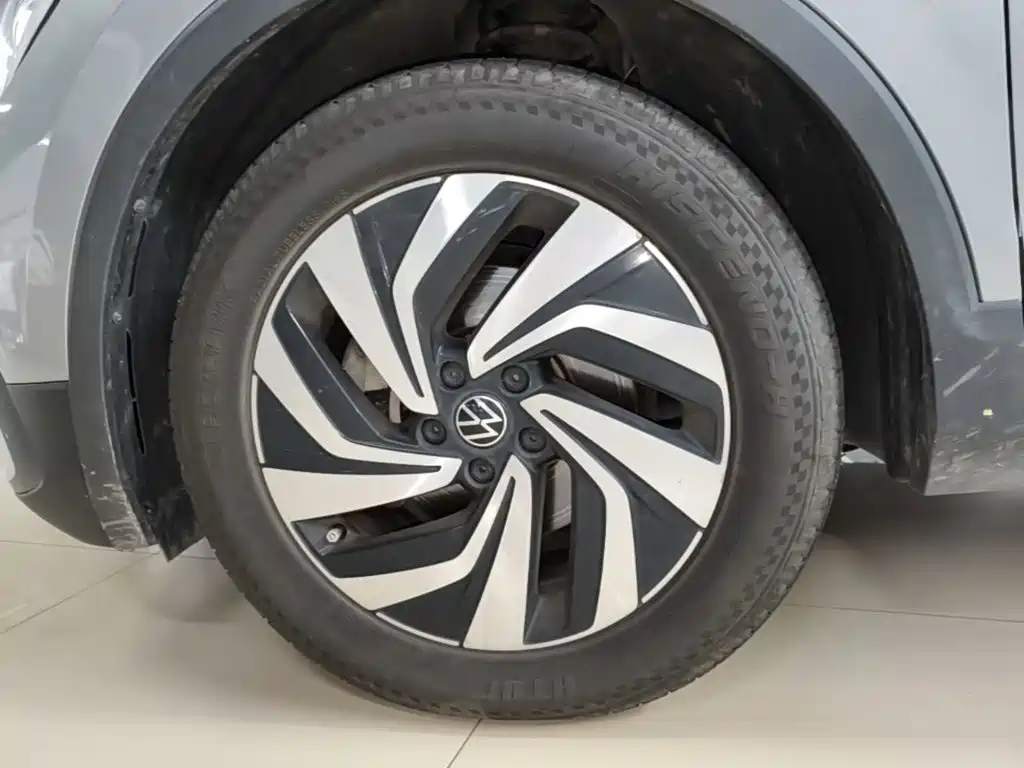 Volkswagen Tiguan L 2023 — фото 25