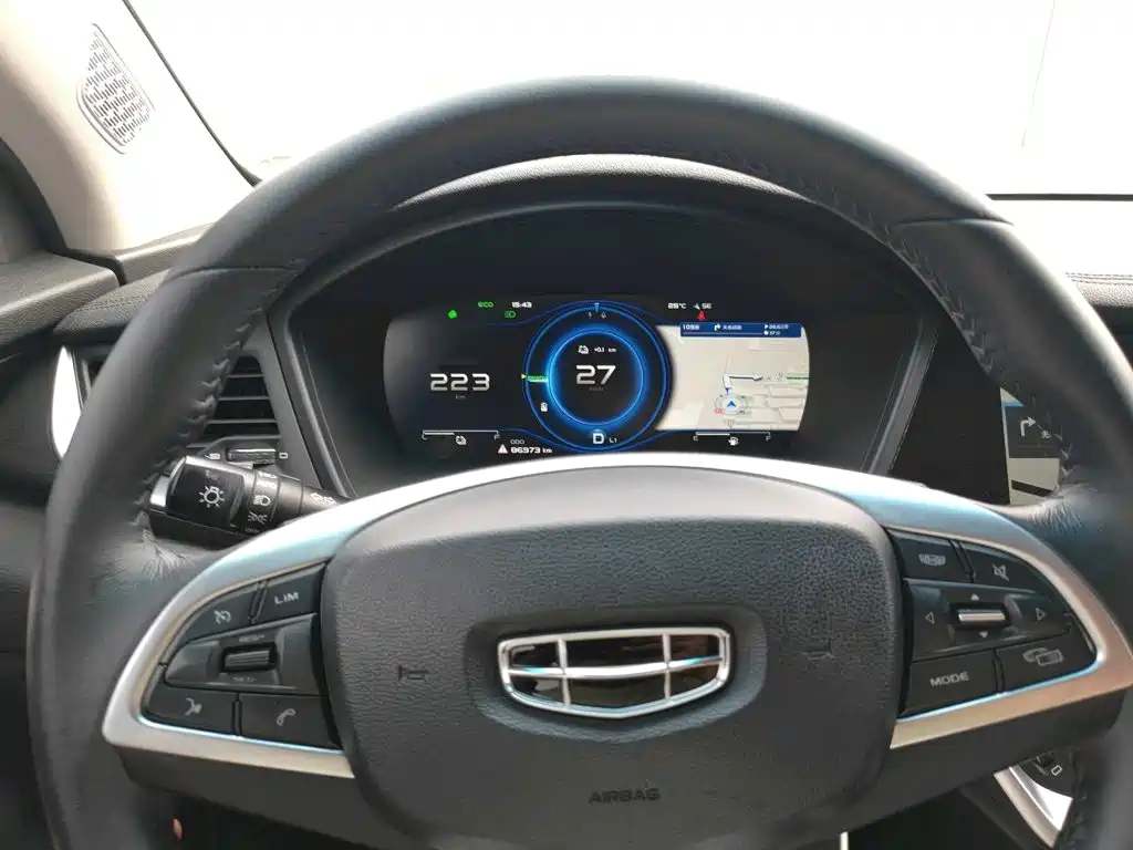 Geely Borui Hybrid 2021 — фото 11