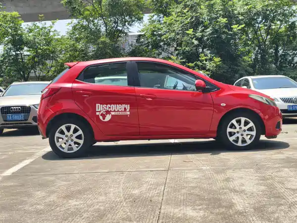 Mazda 2 2013