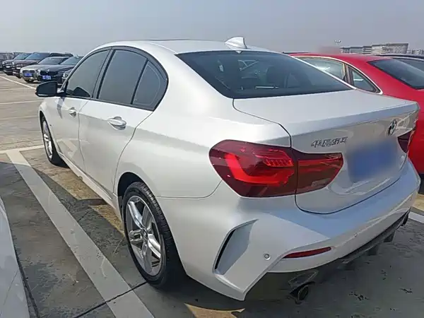 BMW 1 Series 2023