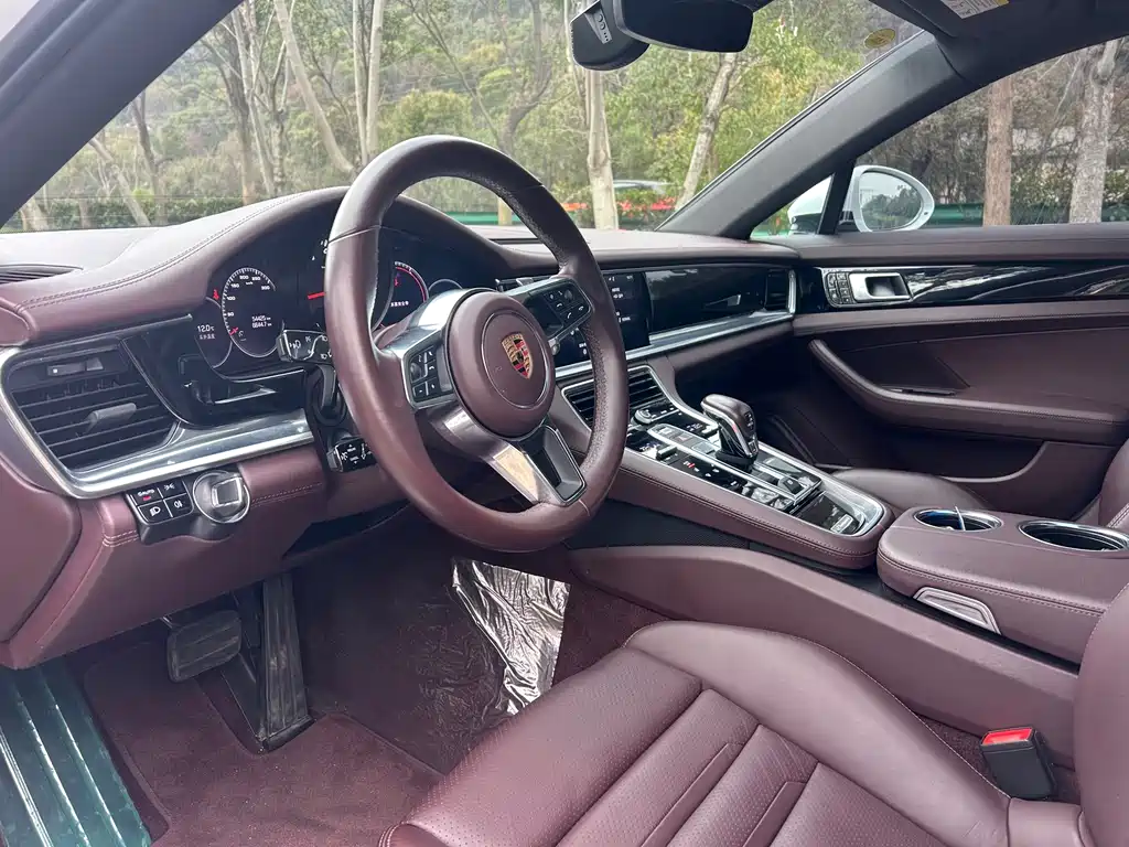 Porsche Panamera 2019 — фото 11