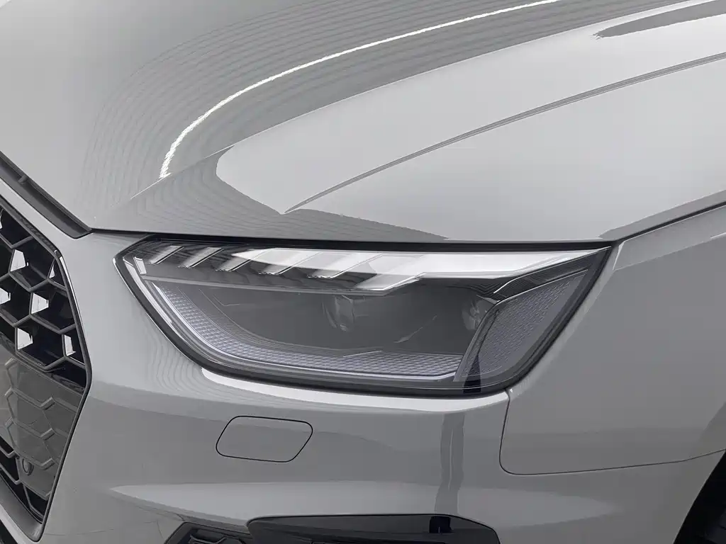 Audi A4L 2025 — фото 18