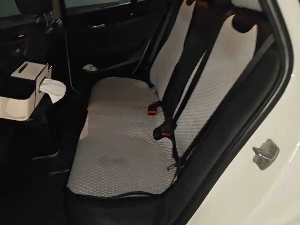 BMW X1 2015 — фото 15