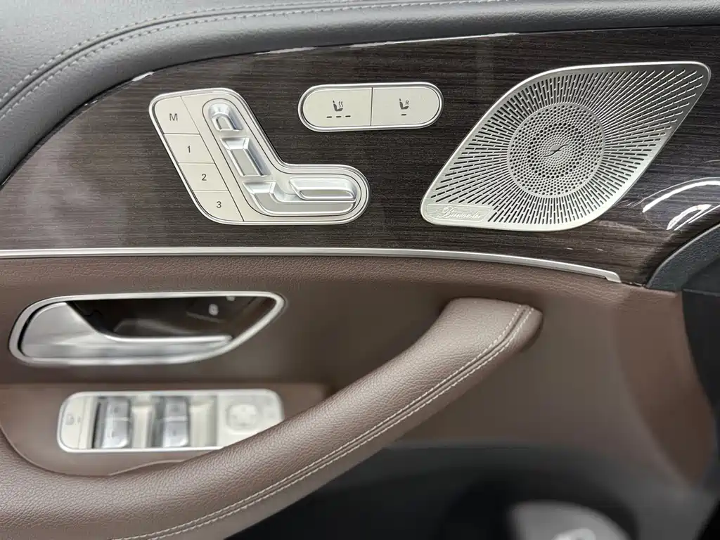 Mercedes-Benz GLS 2023 — фото 20