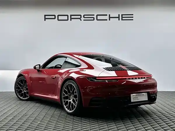 Porsche 911 2023