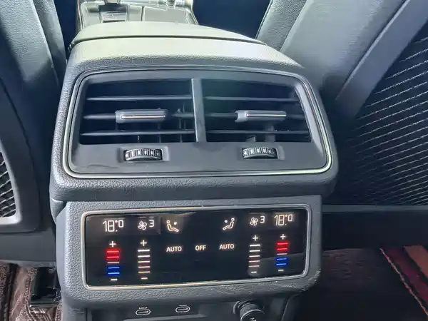 Audi A6L 2023