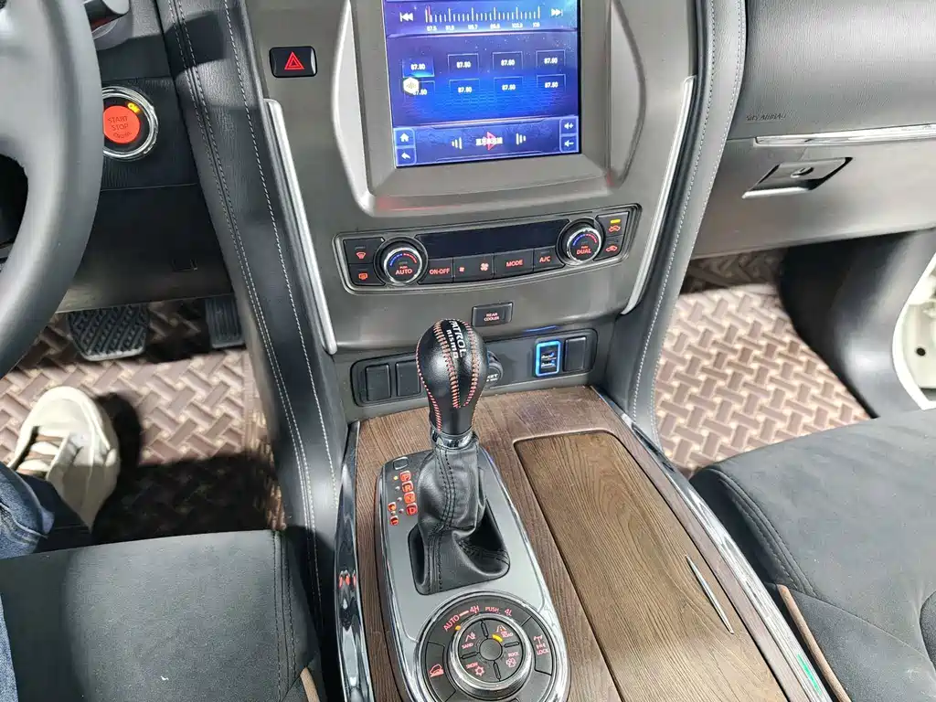 Nissan Patrol 2019 — фото 11