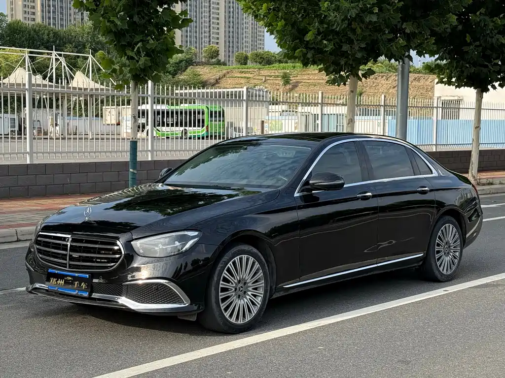 Mercedes-Benz E-Class 2021