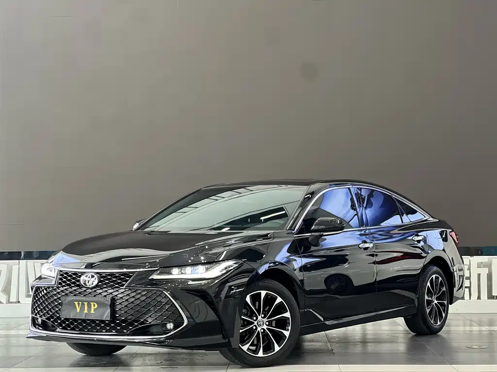Toyota Avalon 2023 — фото 1