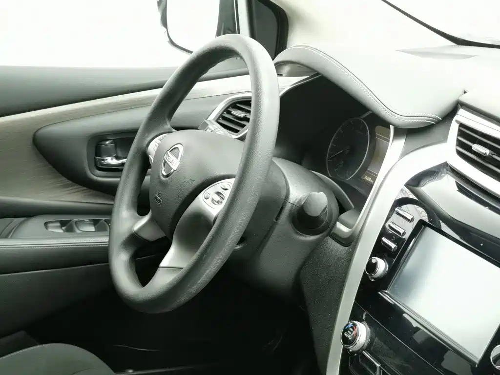 Nissan Murano 2018 — фото 22