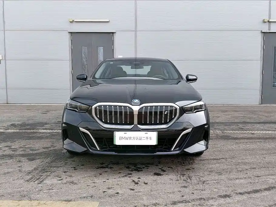 BMW i5 2025 — фото 4