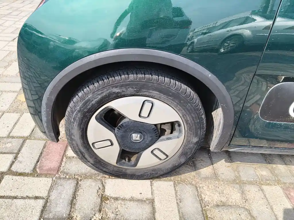 Baojun Kiwi EV 2022 — фото 23