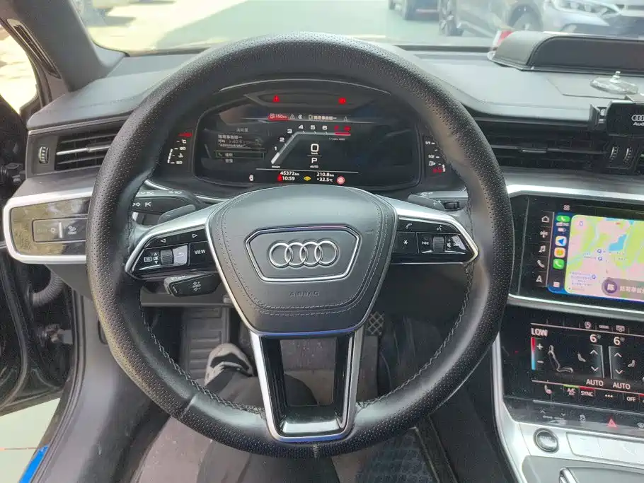 Audi A6L 2024 — фото 15