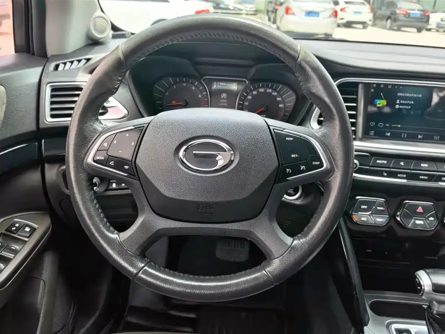 GAC Motor Trumpchi GS4 2015 — фото 15