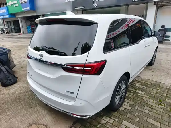 Buick GL8 2022