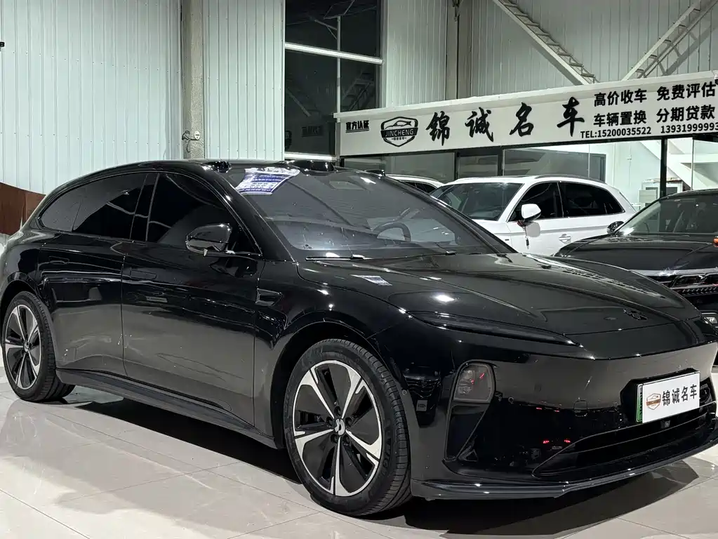 NIO ET5T 2025