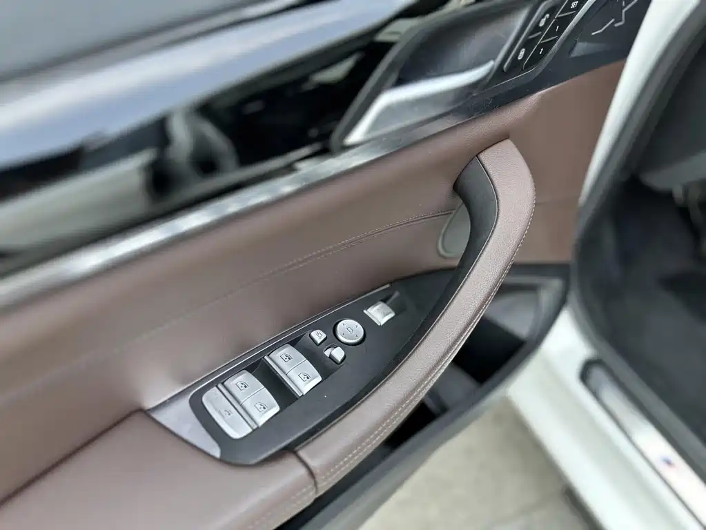 BMW X3 2019 — фото 11