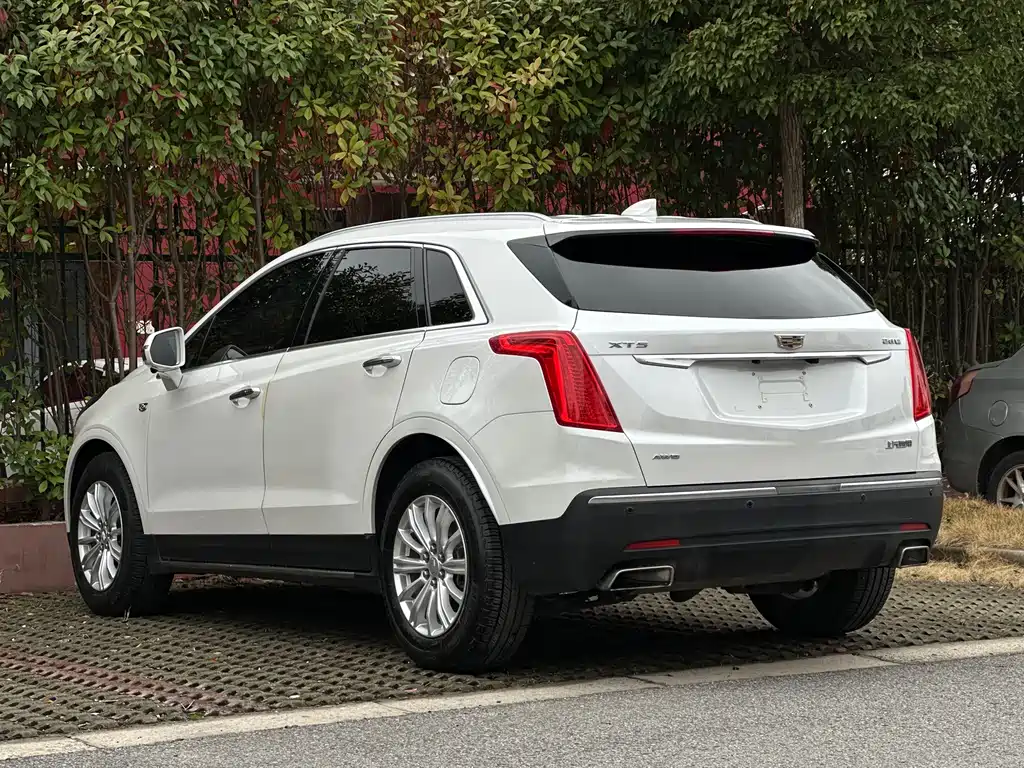 Cadillac XT5 2019 — фото 19
