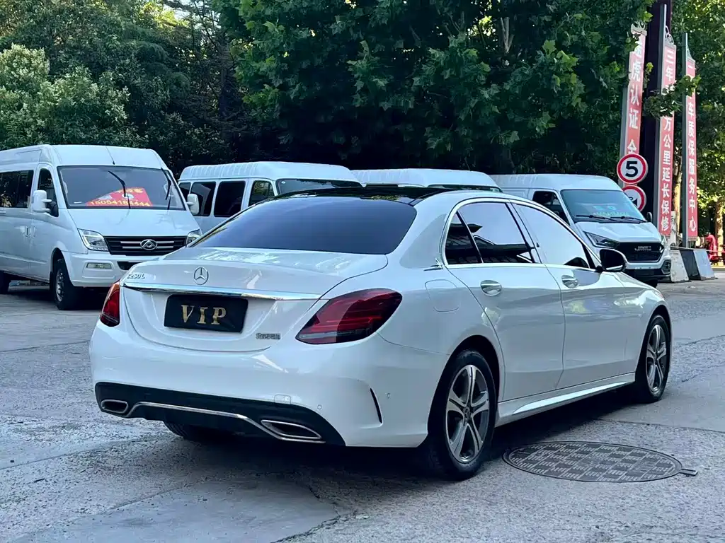Mercedes-Benz C-Class 2021