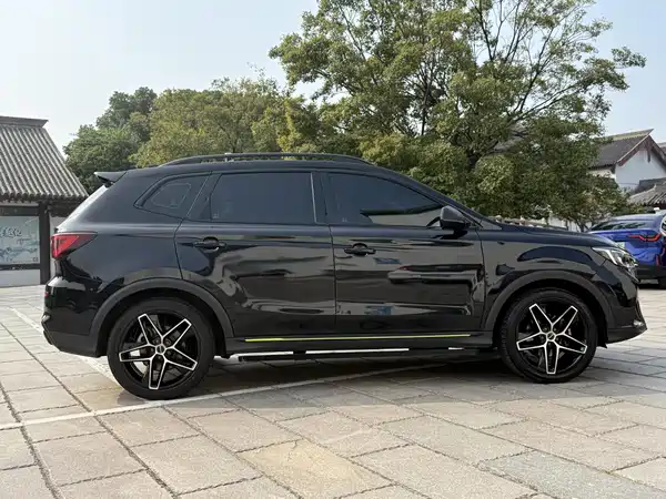 Roewe RX5 2022