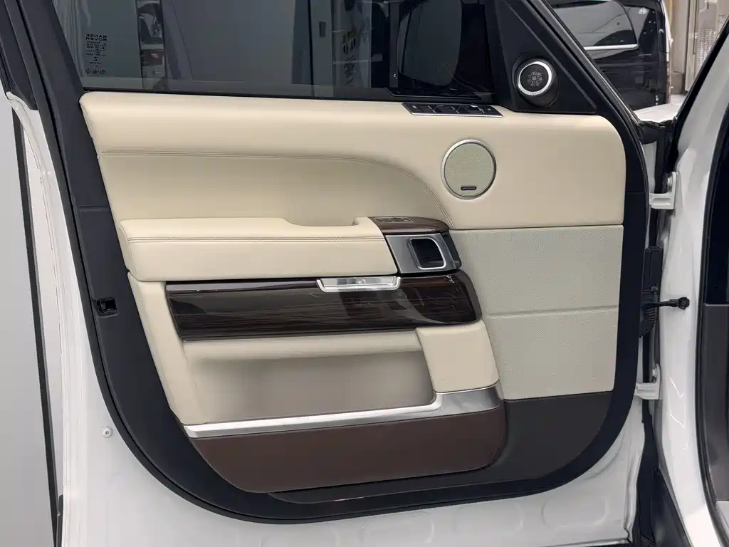Land Rover Range Rover 2017 — фото 12