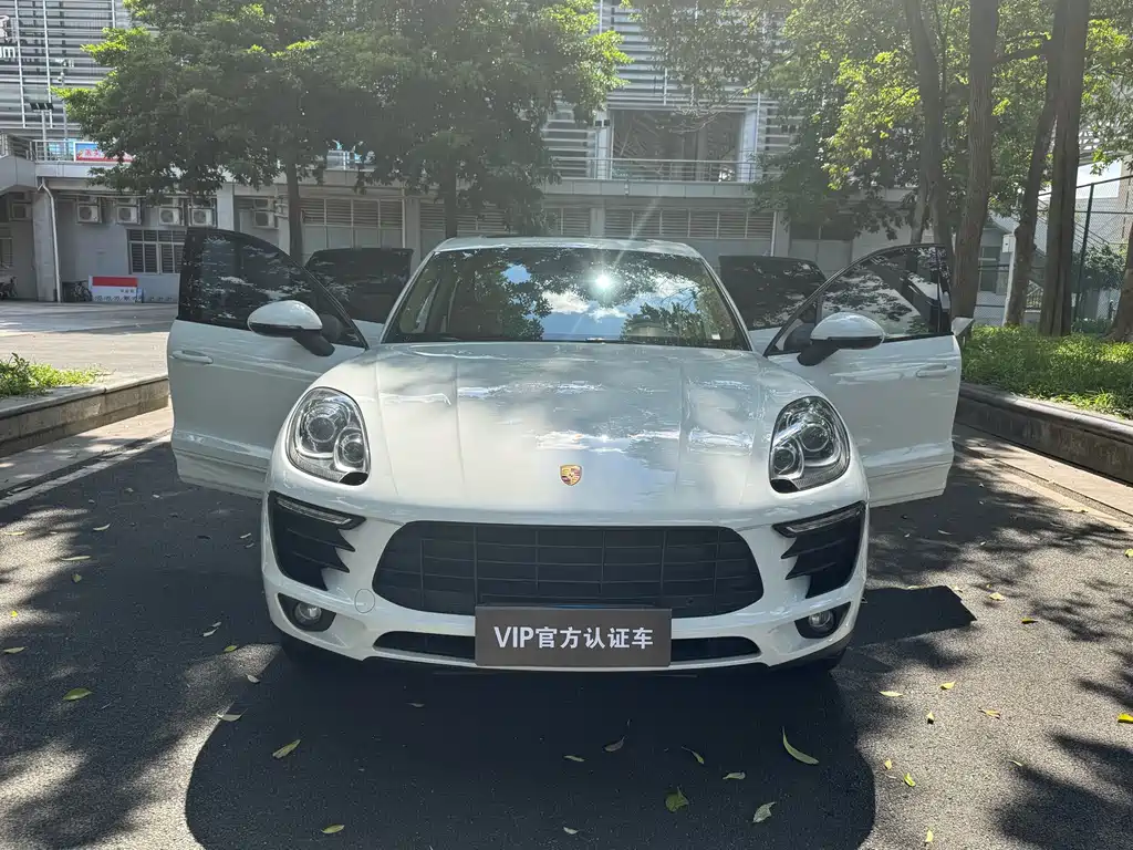 Porsche Macan 2015 — фото 10