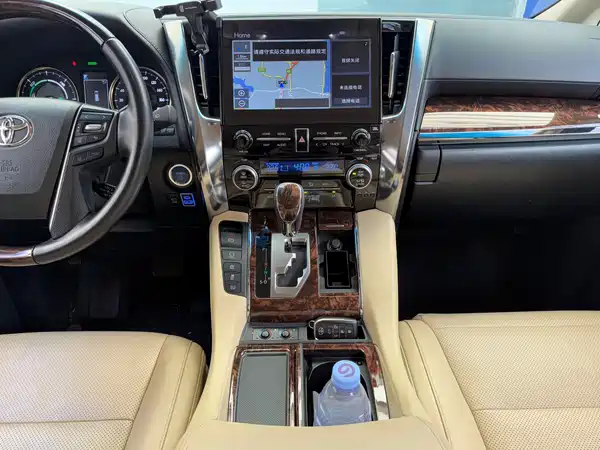 Toyota Alphard 2021