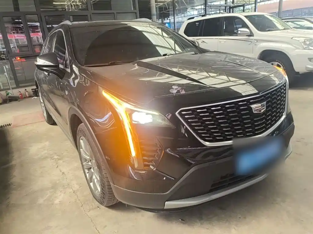Cadillac XT4 2021 — фото 4
