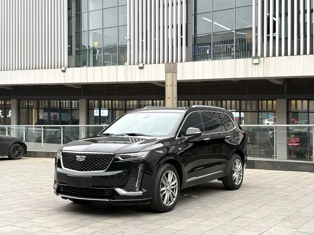 Cadillac XT6 2021 — фото 1
