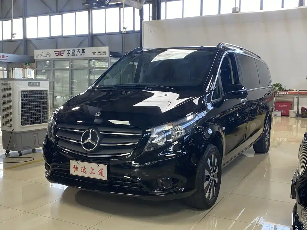 Mercedes-Benz Vito 2023 — фото 1