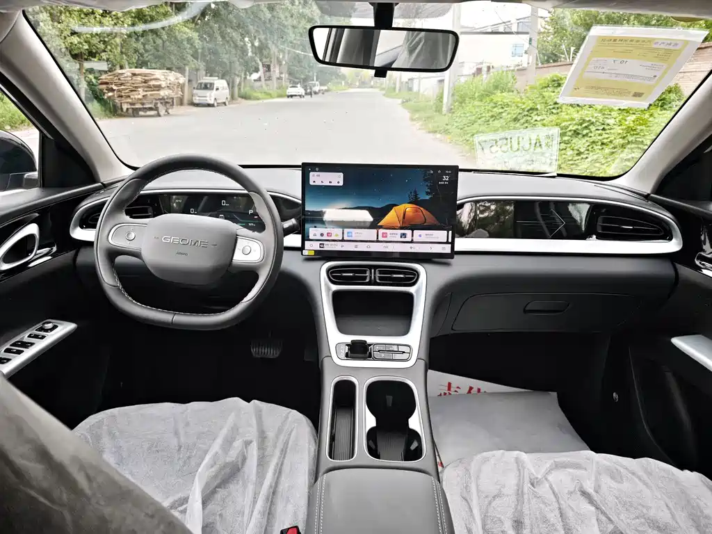 Geely Galaxy Starwish 2026 — фото 10