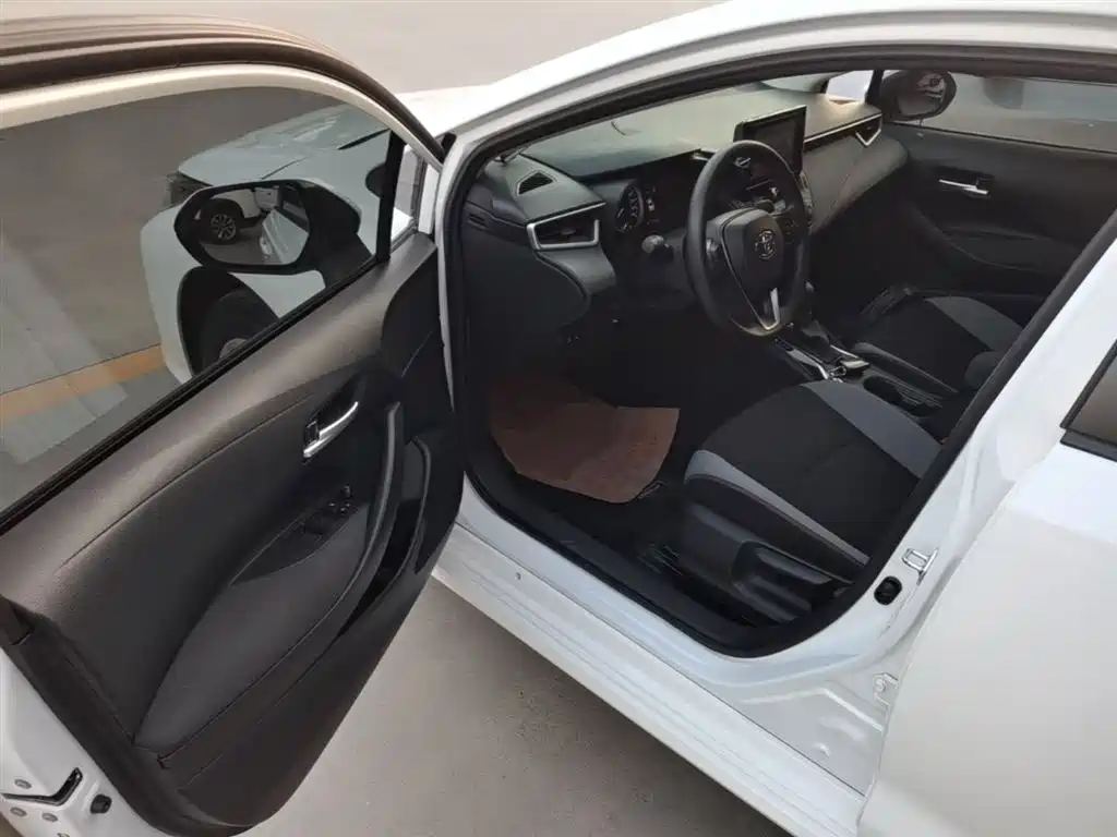 Toyota Corolla 2021 — фото 16
