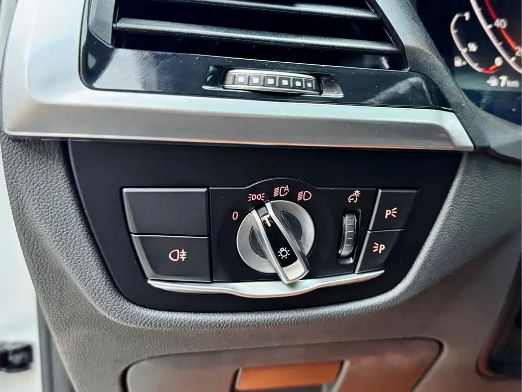 BMW X3 2021 — фото 13