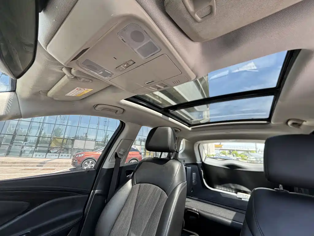 Buick Envision Plus 2018 — фото 10
