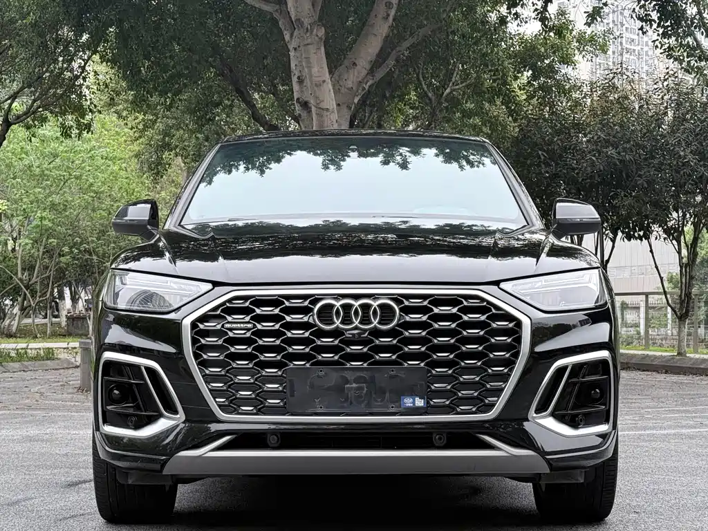 Audi Q5L Sportback 2022 — фото 2