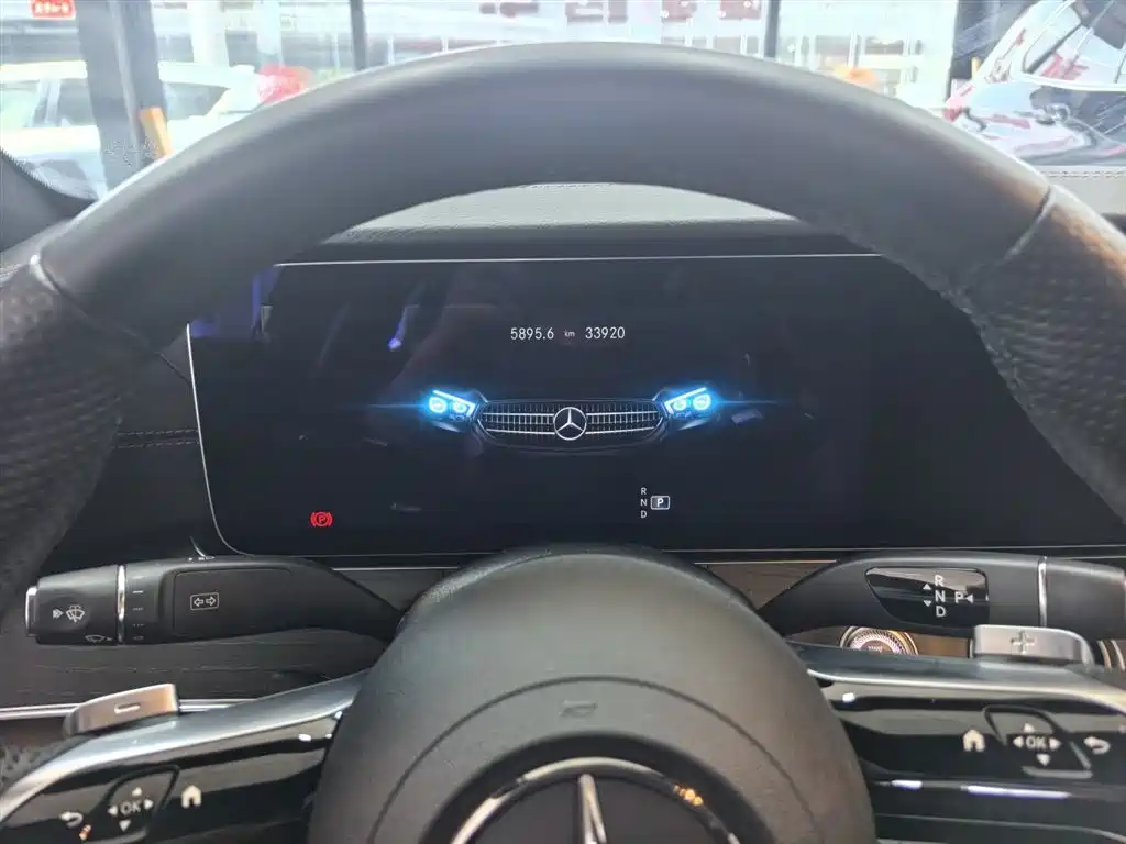 Mercedes-Benz E-Class 2023 — фото 4