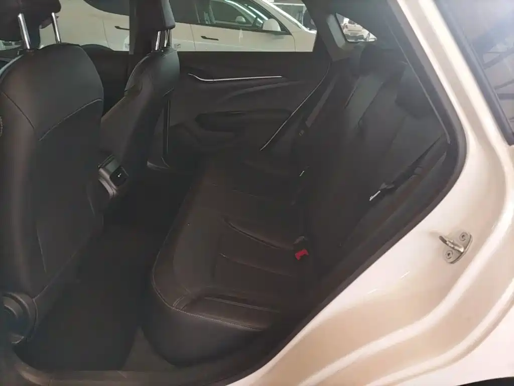 Buick Excelle GT 2022 — фото 13